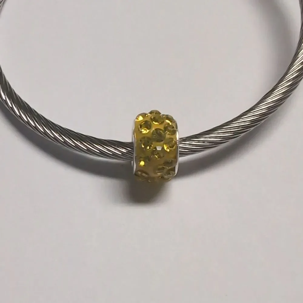 N/A yellow rhinestones